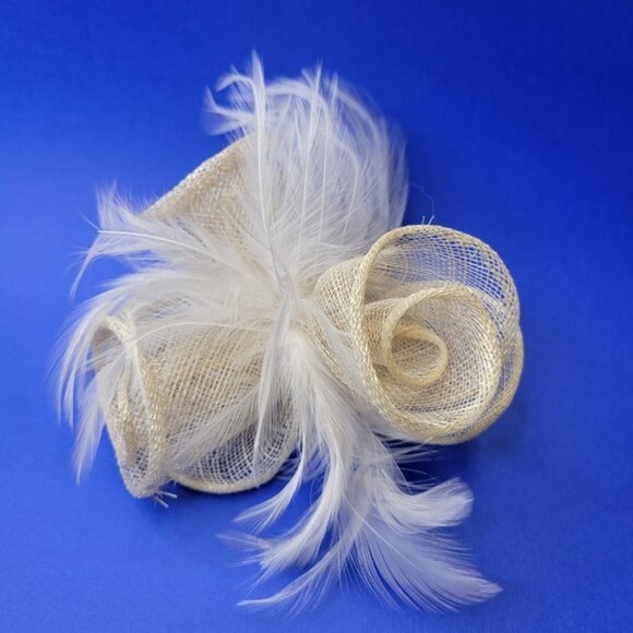 Cream Flowers Small Fascinator with White Feathers Hair Accessory Dress Corsage